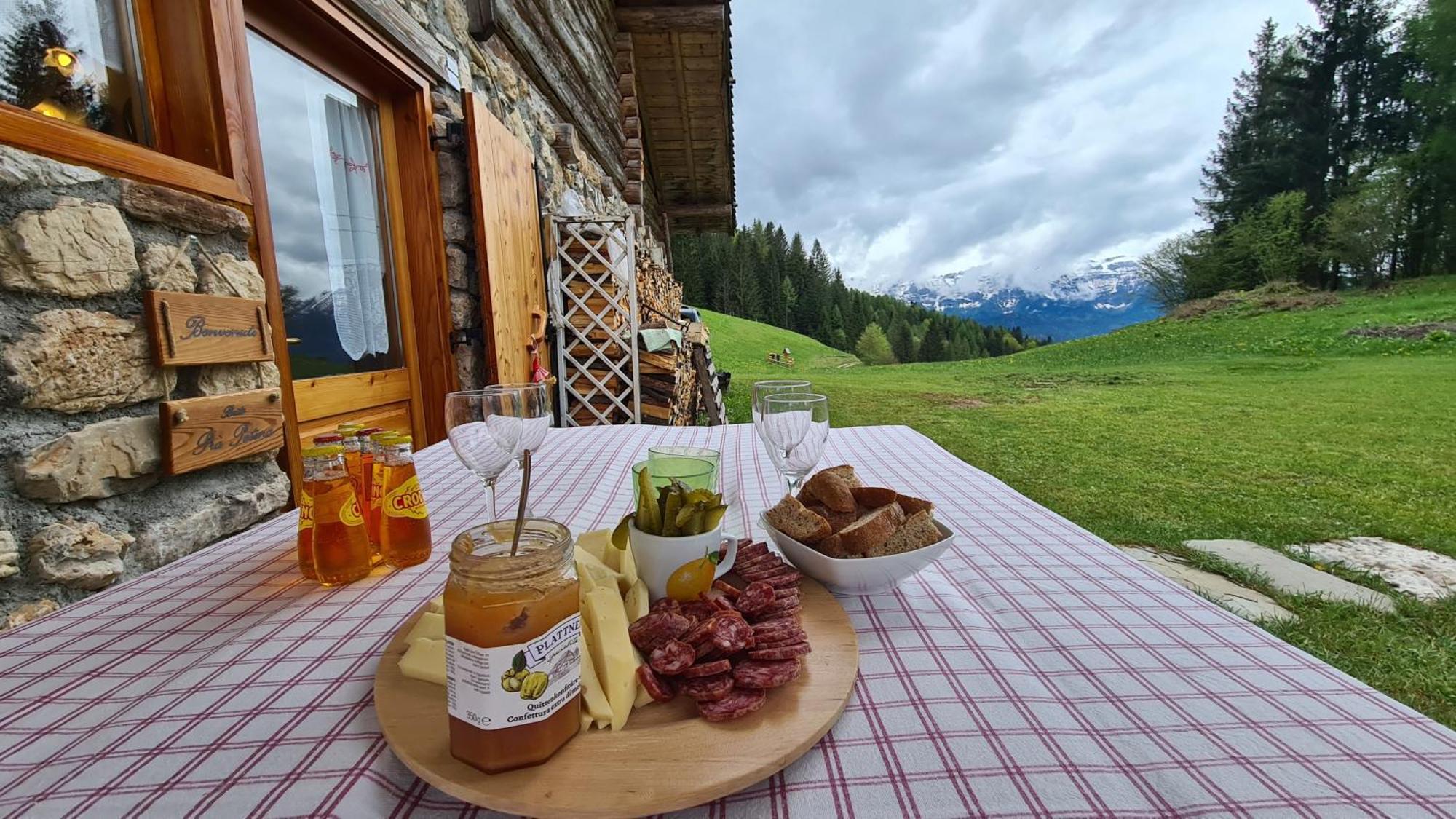 Baita Pra Petina Pale Di San Martino Siror Eksteriør bilde